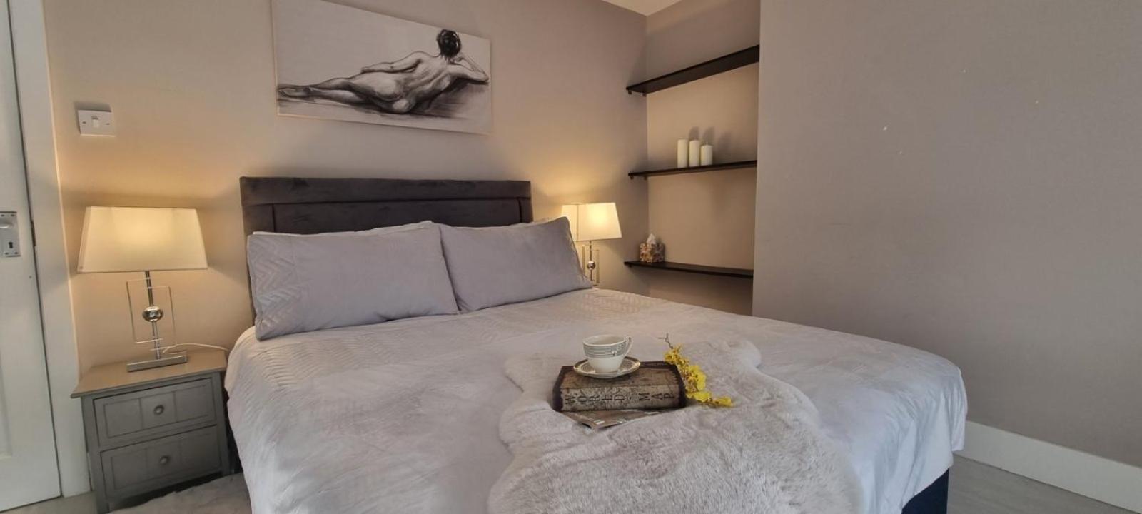 Central Winchester Serviced Apartments Bagian luar foto