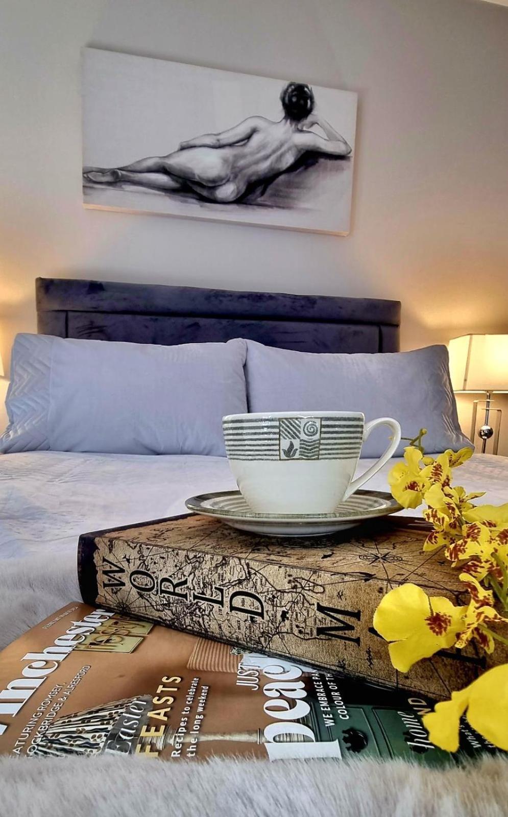 Central Winchester Serviced Apartments Bagian luar foto